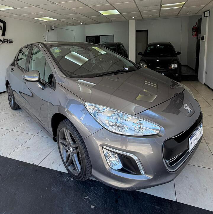 Lomas cars agencia de autos (5)